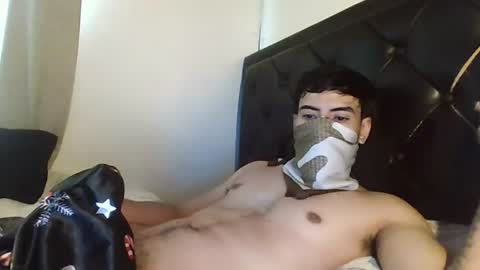 Snapshot of juan_bunny chatting on 08-04-26, 04:09 lJuanl online show from 08-04-26, 04:09
