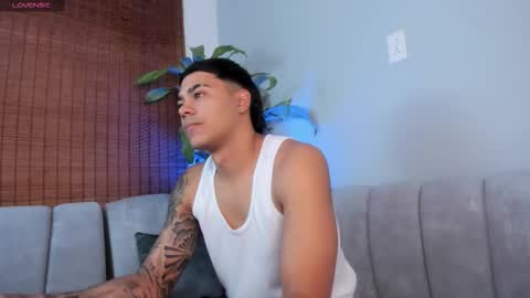 juan_lopez00 online show from 02-20-26, 08:27