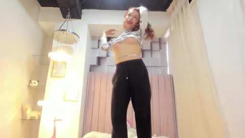 juana_valentina1 online show from 03-07-25, 07:38