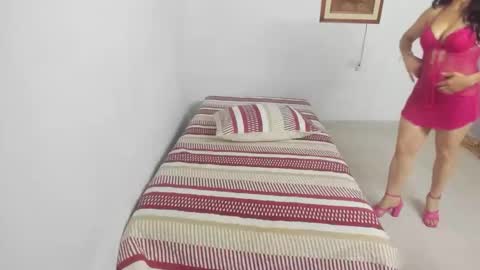 Juana online show from 12-18-25, 03:07