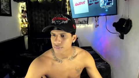 Snapshot of juanbigcock21cm chatting on 07-15-26, 06:02 juan jose online show from 07-15-26, 06:02