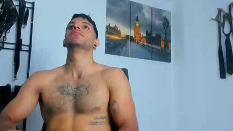 Juan Esteban online show from 10-17-25, 03:47