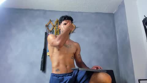 Juan Esteban online show from 01-13-26, 05:07