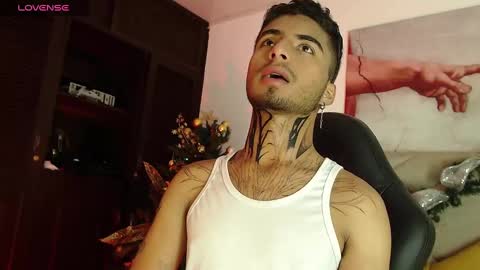 Snapshot of juancamilo_66 chatting on 12-05-24, 03:37 Juan online show from 12-05-24, 03:37