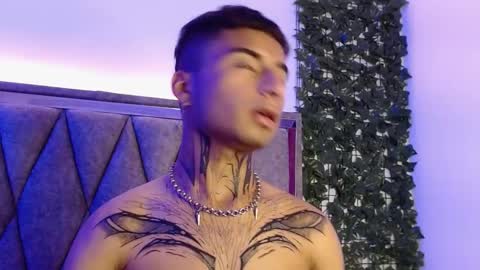 Snapshot of juancamilo_66 chatting on 12-16-24, 10:24 Juan online show from 12-16-24, 10:24