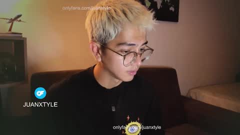 Snapshot of juancamroom chatting on 02-03-26, 02:53 . online show from 02-03-26, 02:53