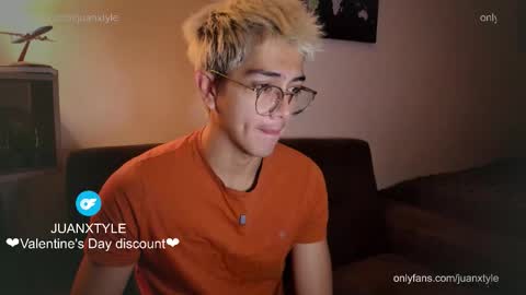 Snapshot of juancamroom chatting on 02-18-26, 05:53 . online show from 02-18-26, 05:53