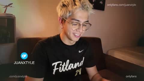 Snapshot of juancamroom chatting on 03-02-26, 03:52 . online show from 03-02-26, 03:52