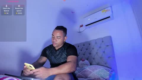 independent model online show from 09-27-25, 03:44