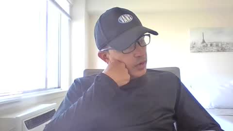 Snapshot of juanearth1 chatting on 06-19-26, 10:02 juanearth1 online show from 06-19-26, 10:02