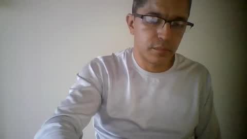 Snapshot of juanearth1 chatting on 07-03-26, 12:17 juanearth1 online show from 07-03-26, 12:17