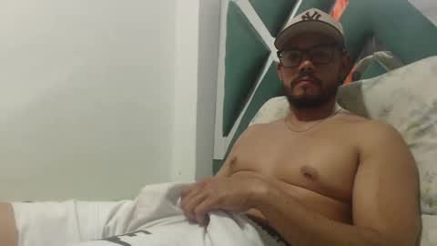 Snapshot of juanfe_style chatting on 11-14-25, 11:13 juanfe_style online show from 11-14-25, 11:13