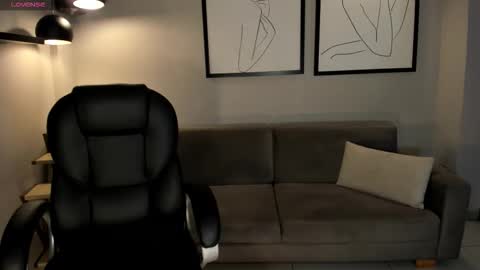 Juanita Clay online show from 12-01-25, 07:30