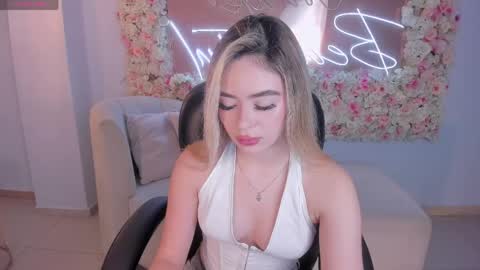 Juanita Clay online show from 05-09-26, 07:30