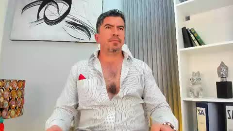 Snapshot of juank_fit45 chatting on 07-14-26, 03:55 Juan k online show from 07-14-26, 03:55