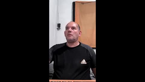 Juan Manuel online show from 04-26-26, 02:53