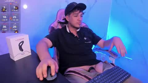 JUAN  online show from 04-10-26, 05:23