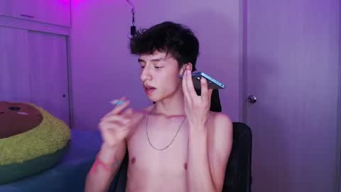 Snapshot of juanmres chatting on 04-16-26, 11:29 juanmres online show from 04-16-26, 11:29