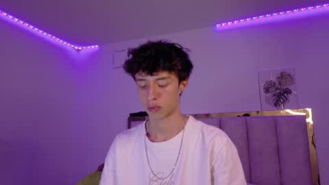 Snapshot of juanmres chatting on 05-19-26, 09:32 juanmres online show from 05-19-26, 09:32