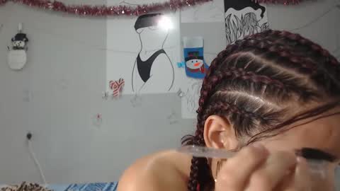 juanse_hot11 online show from 01-06-25, 07:45