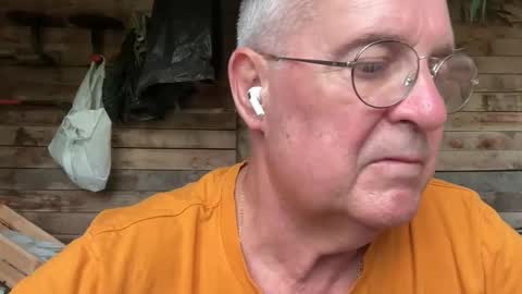 Snapshot of juantricker chatting on 09-17-25, 09:44 Juan online show from 09-17-25, 09:44