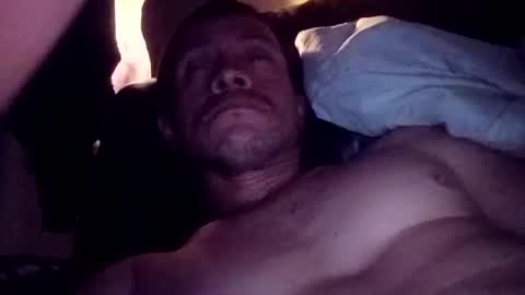Snapshot of jugg2 chatting on 11-17-25, 10:21 Jugg online show from 11-17-25, 10:21
