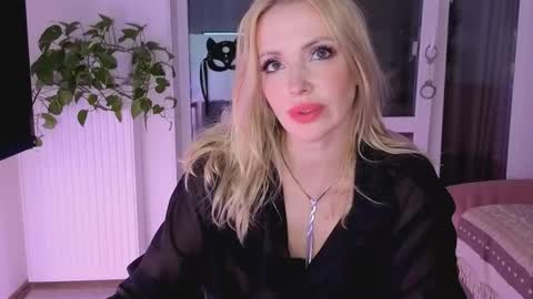 Goddess Julia online show from 09-13-25, 06:18
