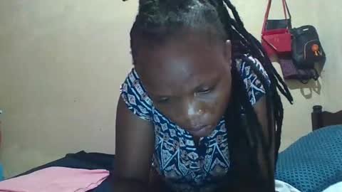 juice_petite3 online show from 02-19-25, 09:47