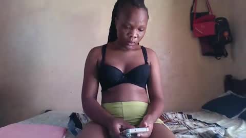 juice_petite3 online show from 02-21-25, 09:45