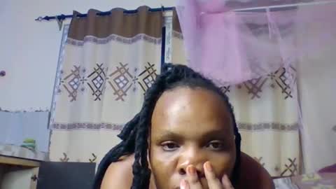 Snapshot of juice_petite3 chatting on 05-23-26, 10:58 juice_petite3 online show from 05-23-26, 10:58