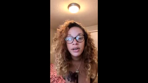 juicy_juju3 online show from 05-13-26, 05:43
