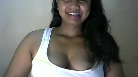 stellah online show from 10-11-25, 02:00