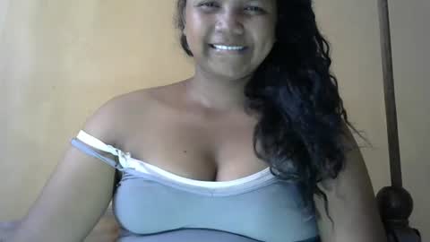 stellah online show from 10-27-25, 11:03