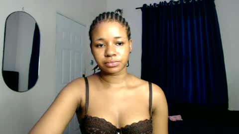 Snapshot of juicy_pussy1122 chatting on 07-06-26, 11:51 Emily online show from 07-06-26, 11:51