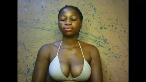 juicypiexx online show from 12-17-25, 04:18