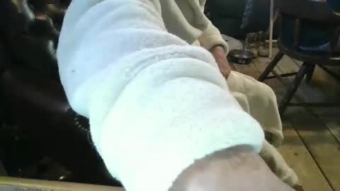 Snapshot of juicypit chatting on 12-19-24, 06:34 Greg online show from 12-19-24, 06:34