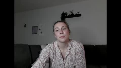 Snapshot of juicysavanah chatting on 05-20-26, 09:26 Sav online show from 05-20-26, 09:26
