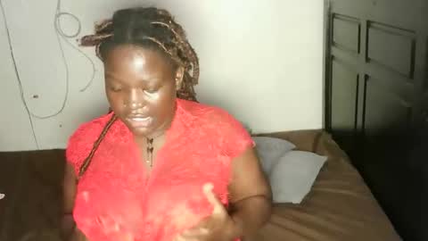 Snapshot of juicyslurrt chatting on 11-12-25, 06:19 juicyslurrt online show from 11-12-25, 06:19
