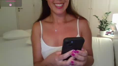 Snapshot of jujubaeu chatting on 06-26-26, 08:46 Juju online show from 06-26-26, 08:46
