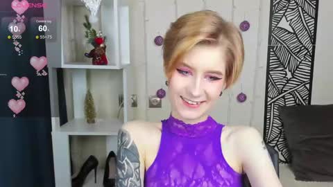 Snapshot of julescrown chatting on 12-16-24, 02:57 Jules online show from 12-16-24, 02:57