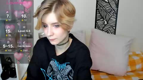 Snapshot of julescrown chatting on 01-28-25, 07:53 Jules online show from 01-28-25, 07:53