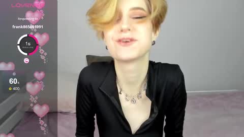 Snapshot of julescrown chatting on 02-18-25, 04:15 Jules online show from 02-18-25, 04:15