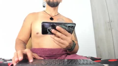 juleslake2 online show from 01-17-26, 02:05