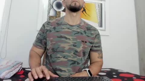 Snapshot of juleslatin122 chatting on 01-20-25, 11:56 Jules online show from 01-20-25, 11:56