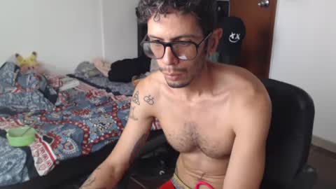 Snapshot of julfigo chatting on 07-08-26, 03:38 Julfigo online show from 07-08-26, 03:38