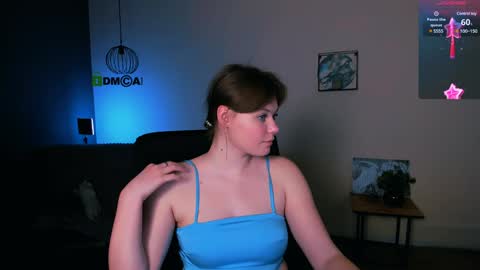 Snapshot of juli_kisss chatting on 12-29-24, 02:06 juli kisss online show from 12-29-24, 02:06