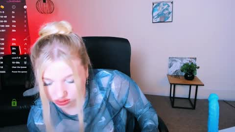 Snapshot of juli_kisss chatting on 12-29-24, 07:32 juli kisss online show from 12-29-24, 07:32