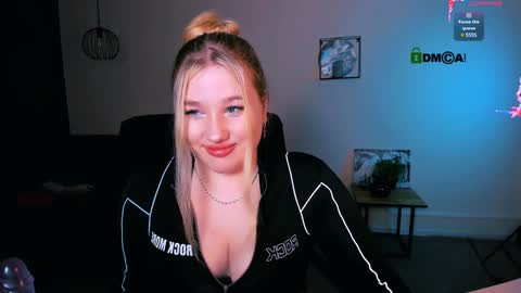 Snapshot of juli_kisss chatting on 01-10-25, 08:26 juli kisss online show from 01-10-25, 08:26