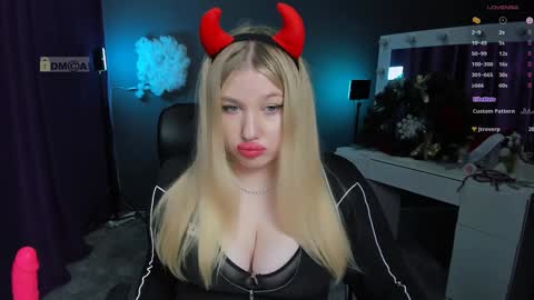 Snapshot of juli_kisss chatting on 01-14-25, 10:34 juli kisss online show from 01-14-25, 10:34