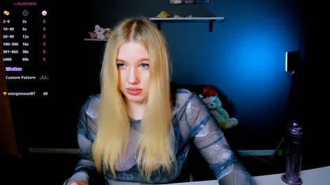 Snapshot of juli_kisss chatting on 01-16-25, 01:58 juli kisss online show from 01-16-25, 01:58